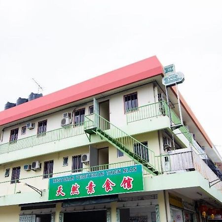 Spot On 89582 Evergreen Hotel Keningau Екстер'єр фото