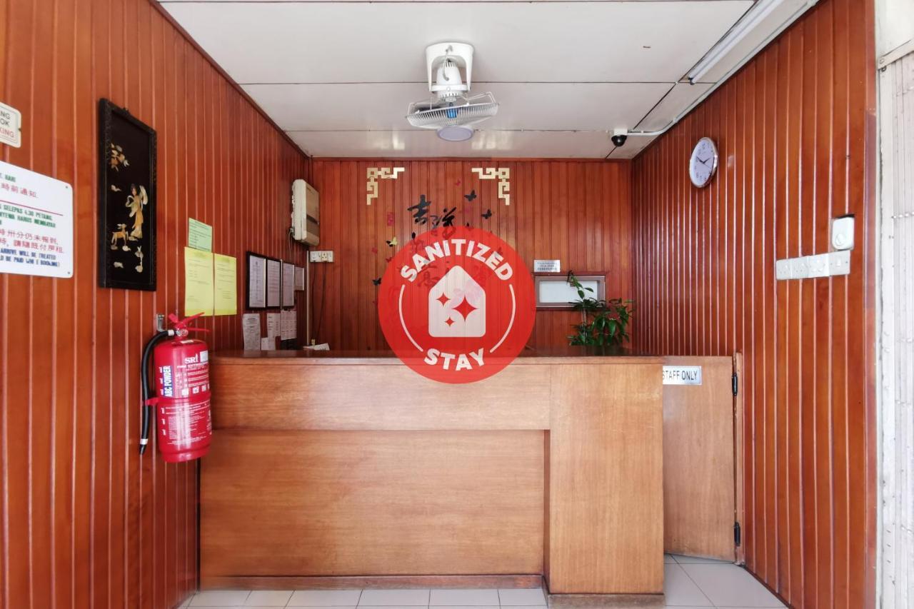 Spot On 89582 Evergreen Hotel Keningau Екстер'єр фото