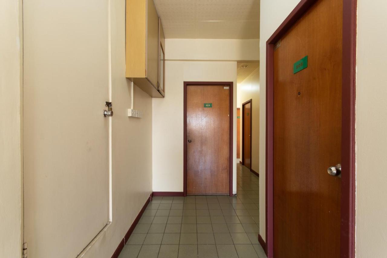 Spot On 89582 Evergreen Hotel Keningau Екстер'єр фото
