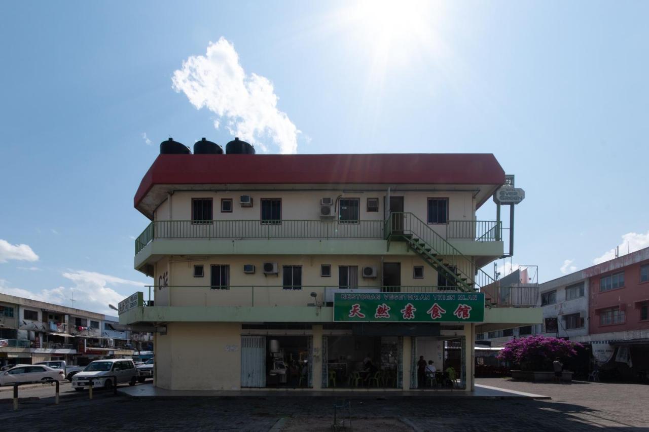 Spot On 89582 Evergreen Hotel Keningau Екстер'єр фото