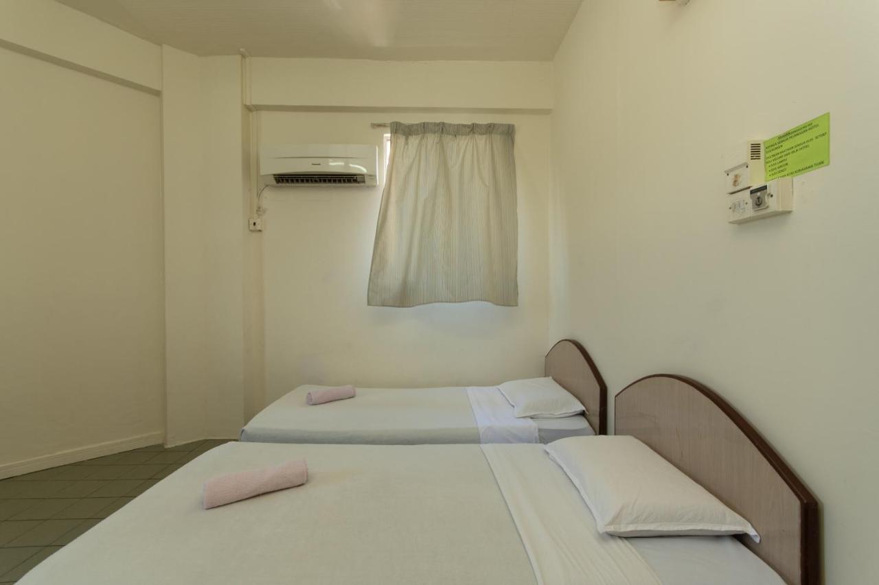 Spot On 89582 Evergreen Hotel Keningau Екстер'єр фото