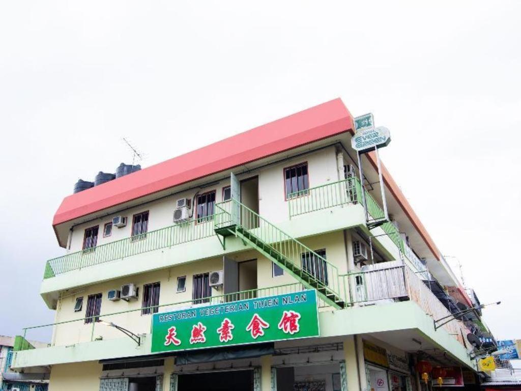 Spot On 89582 Evergreen Hotel Keningau Екстер'єр фото
