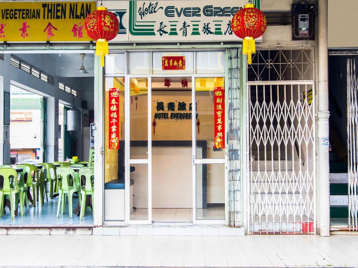 Spot On 89582 Evergreen Hotel Keningau Екстер'єр фото